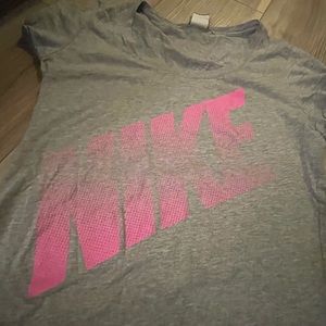 Nike tee